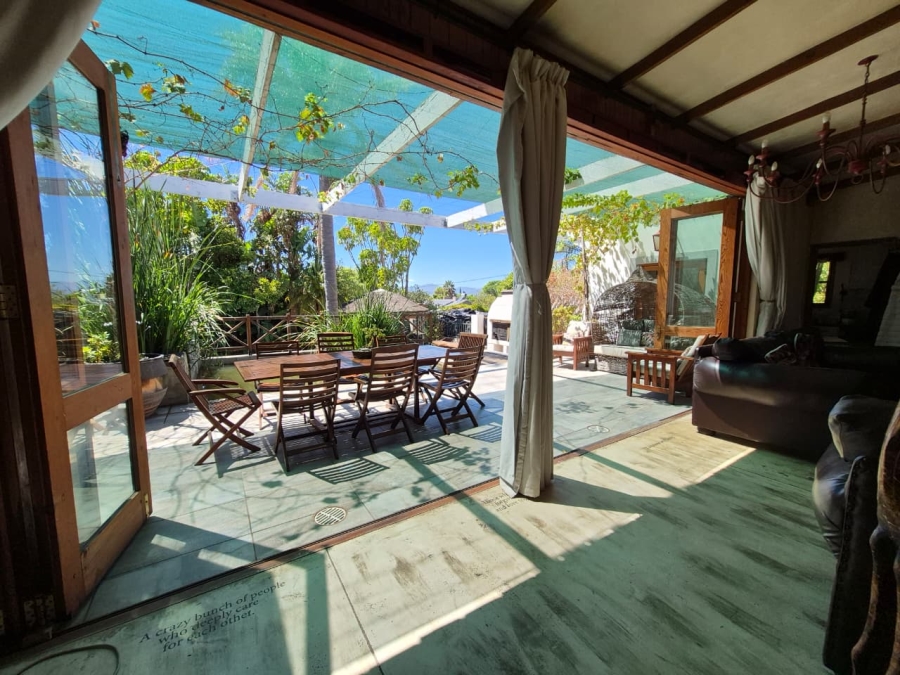 5 Bedroom Property for Sale in Langerug Western Cape
